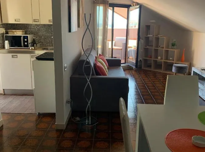 Dany's House * Monopoli